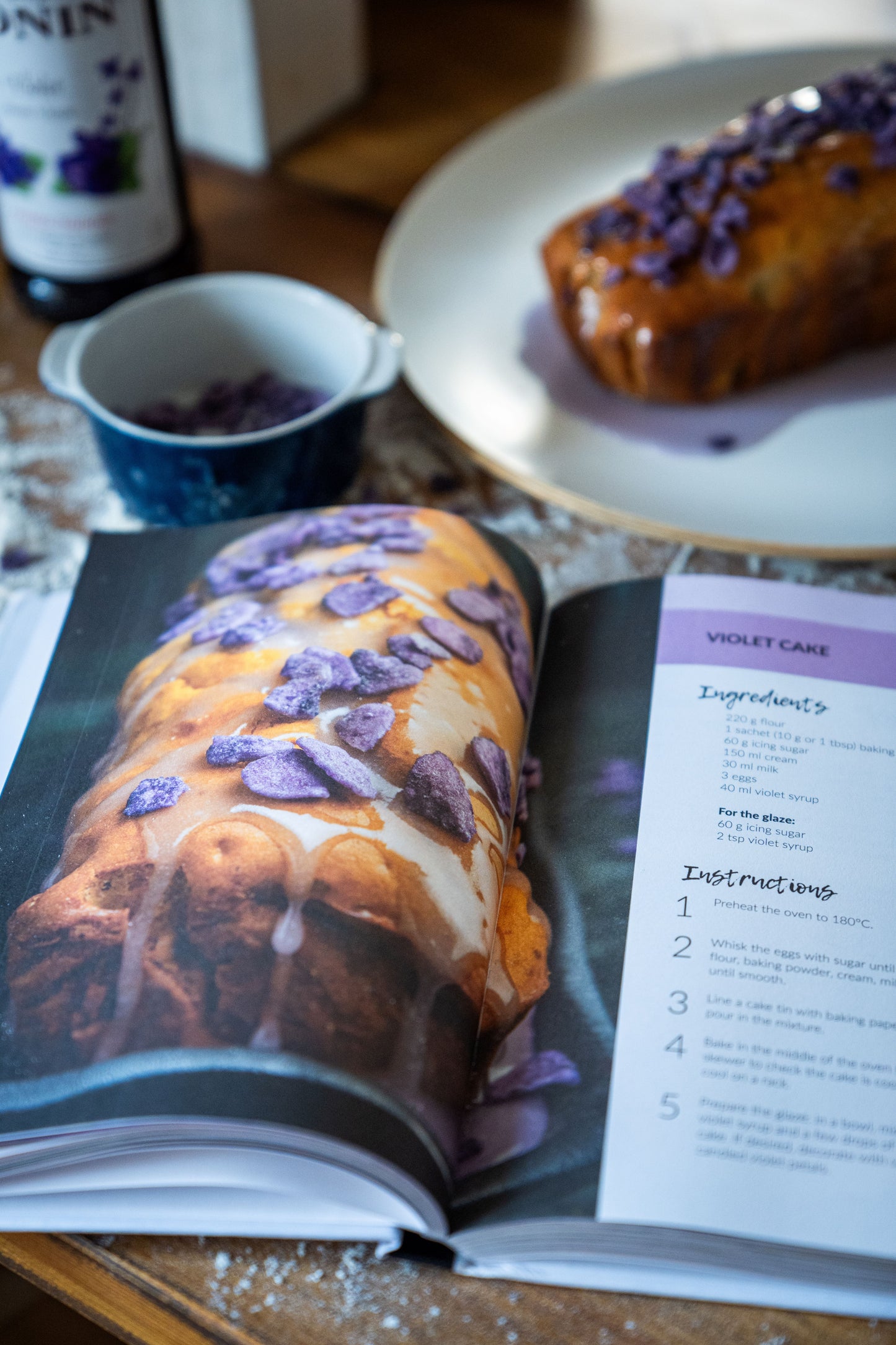 NEW! Signed print book: "Breakfast in London - Dinner in Paris"