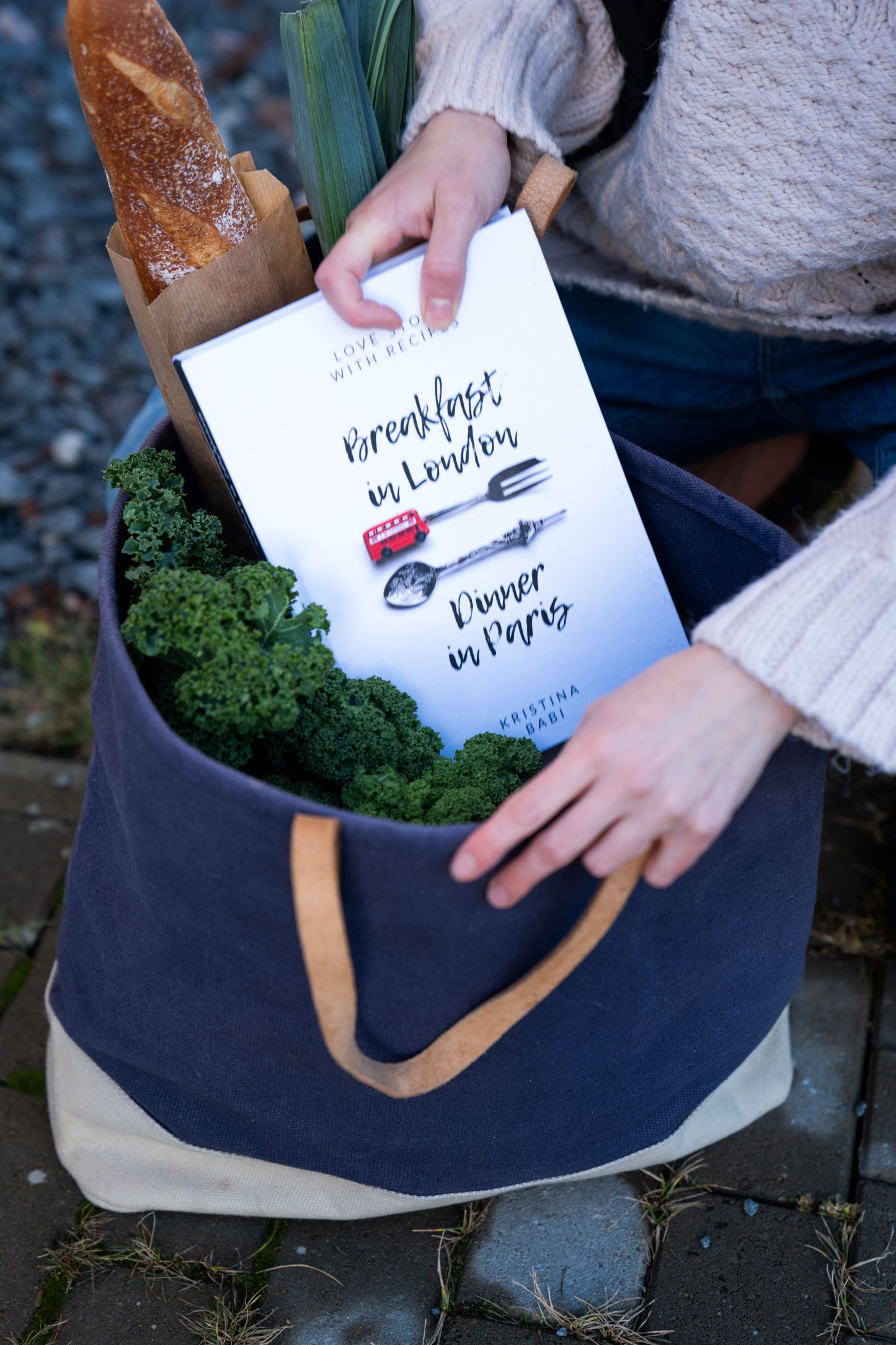 NEW! Signed print book: "Breakfast in London - Dinner in Paris"